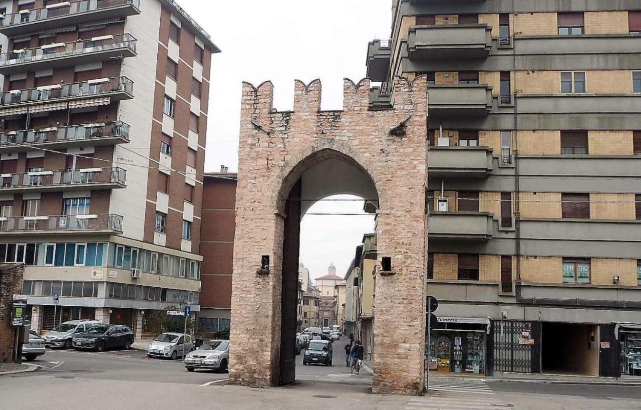 Bab San Feliciano Camere Фолиньо Экстерьер фото